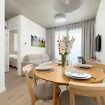 Appartamento Ksiecia Witolda 60 Stylowy W Klimatycznym Budynku By Renters Breslavia