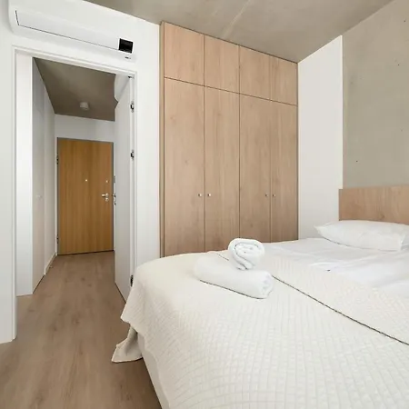 Ksiecia Witolda 60 Stylowy W Klimatycznym Budynku By Renters Apartamento