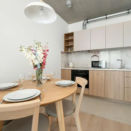 Ksiecia Witolda 60 Stylowy W Klimatycznym Budynku By Renters * Wrocław