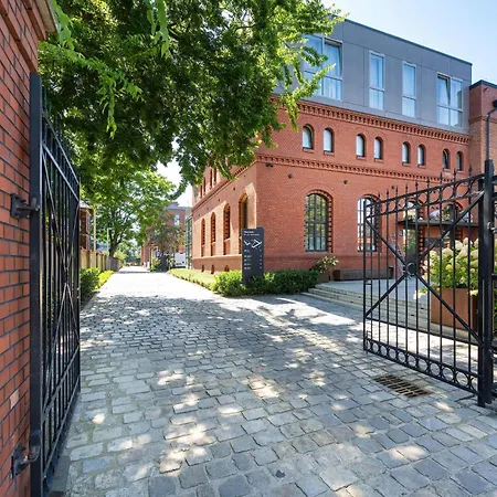 Ksiecia Witolda 60 Stylowy W Klimatycznym Budynku By Renters *