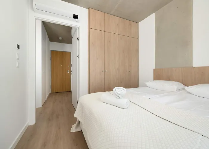 Ksiecia Witolda 60 Stylowy W Klimatycznym Budynku By Renters דירה