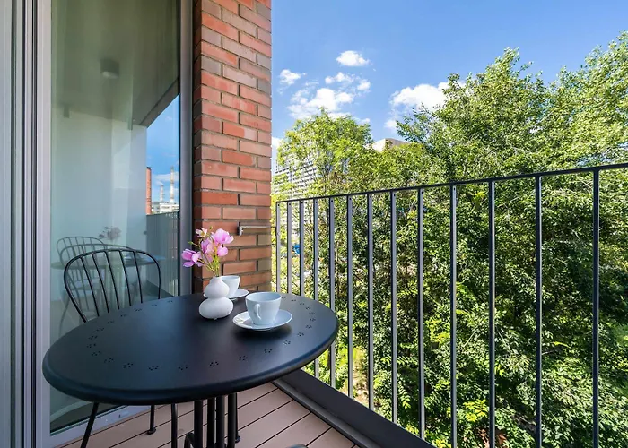 Ksiecia Witolda 60 Stylowy W Klimatycznym Budynku By Renters *